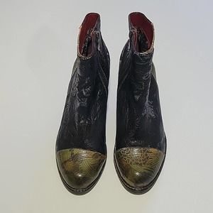 Spring Step L'artiste Waterlily Boots